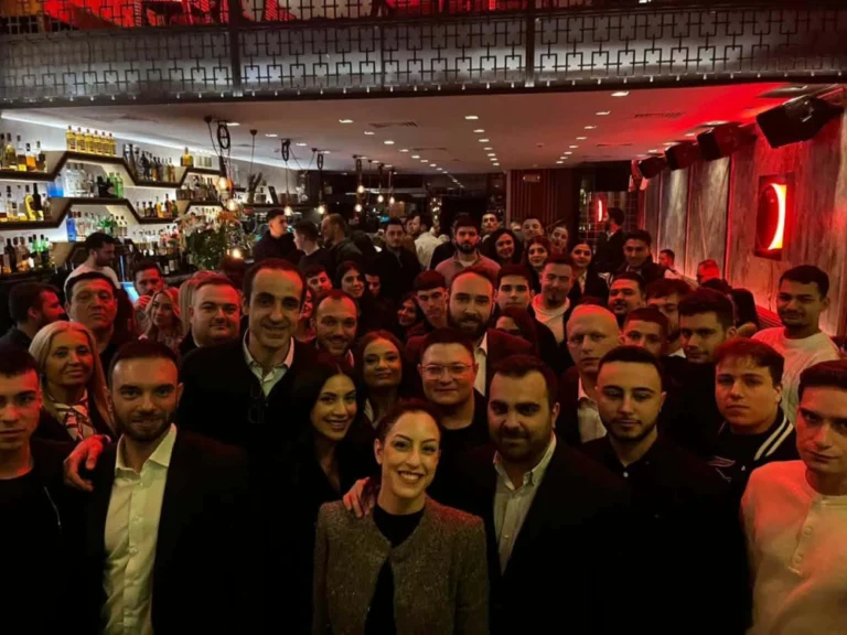 Στην κοπή πίτας της ΟΝΝΕΔ Αχαΐας ο Γρηγόρης Δημητριάδης - «Όταν η οικογένειά μας είναι ενωμένη, κάνει θαύματα» (video)